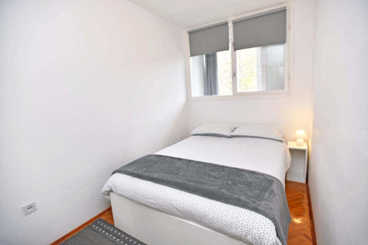 Demass Apartment - Cozy, Free Parking And Wifi Дубровник Екстериор снимка