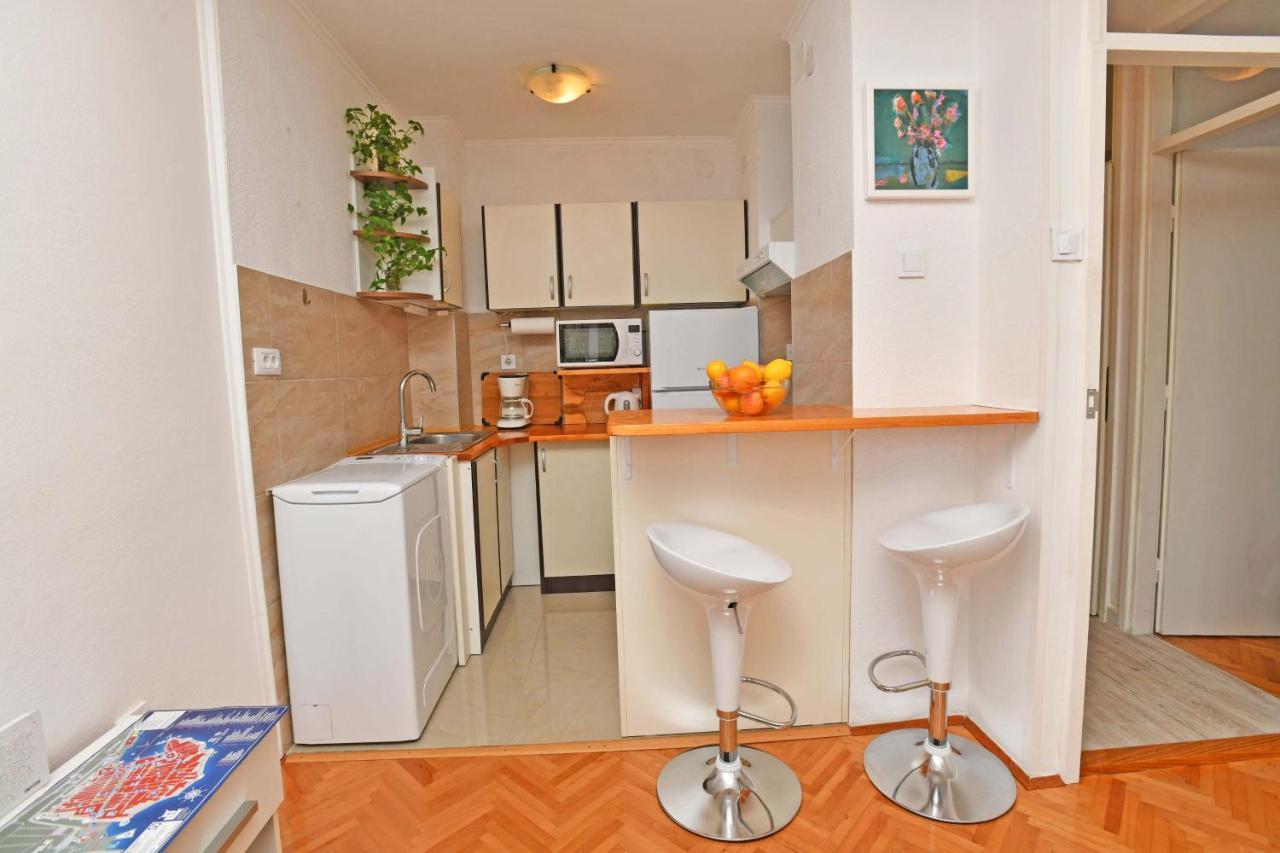 Demass Apartment - Cozy, Free Parking And Wifi Дубровник Екстериор снимка